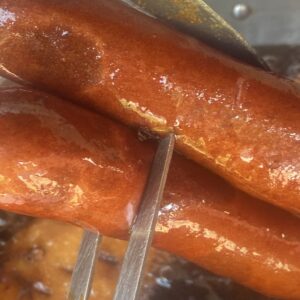 Hotdog – Sliced, seasoned classic hotdog